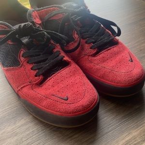 Nike SB Ishod Mens size 7.5 Varsity Red
